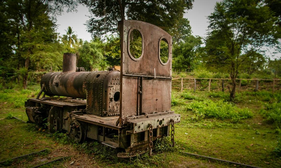 Train, Don Khon