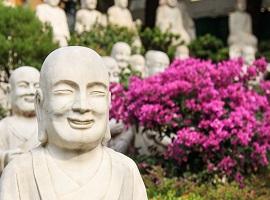 Monk statue, Fo Guang Shan Monastery