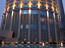 Swimming pool, Shangri-La's Far Eastern Plaza, Tainan