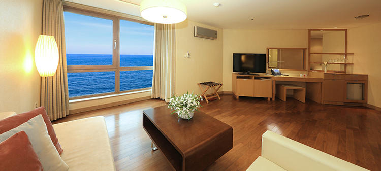 Deluxe Room, Ocean Suites Hotel, Jeju