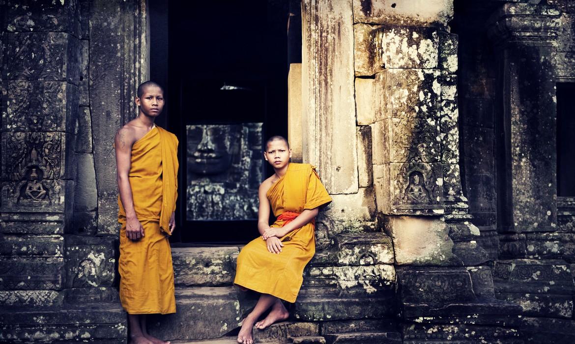 Monks, Angkor Wat