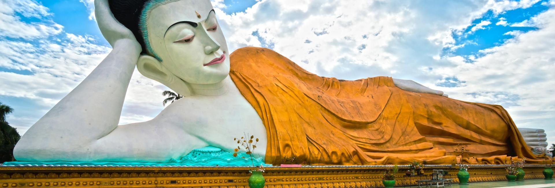 Giant reclining Buddha, Bago