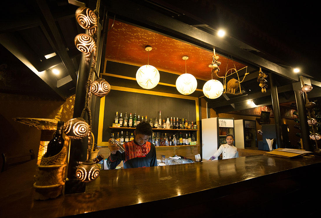Bar, Inle Resort & Spa