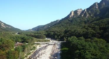 Hike in Seoraksan National Park