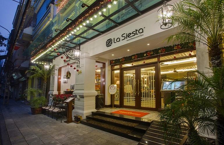 Hotel entrance, Hanoi La Siesta