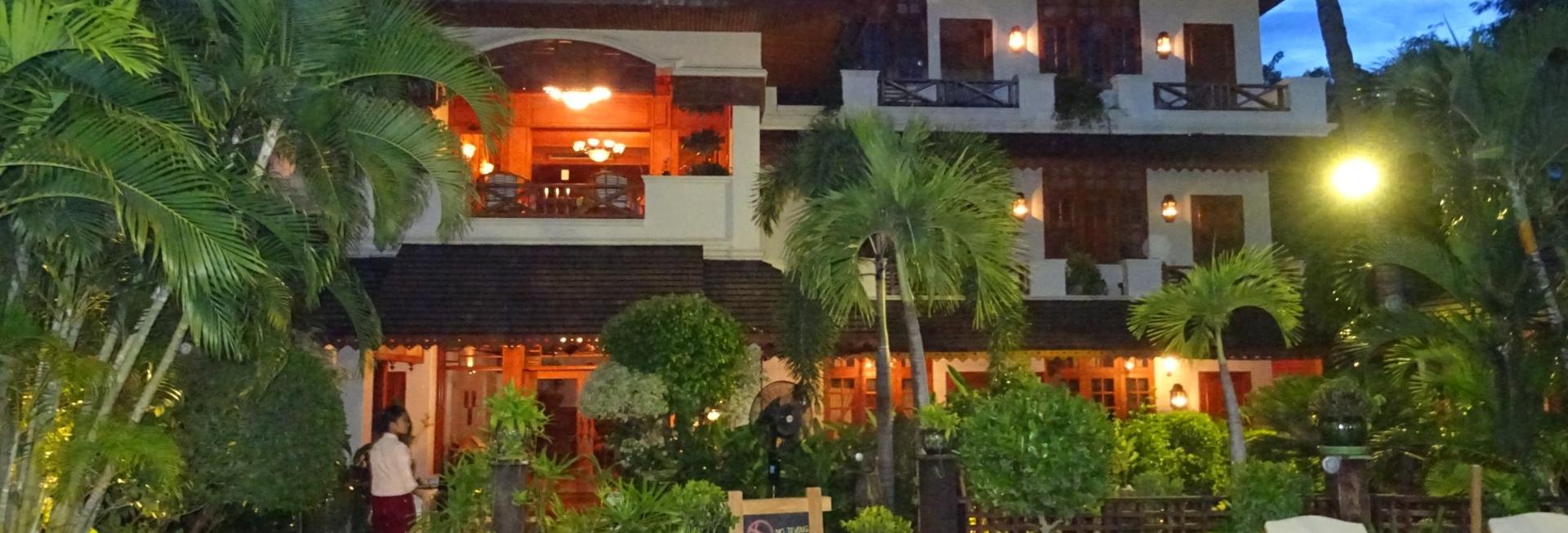 Hotel by the Red Canal