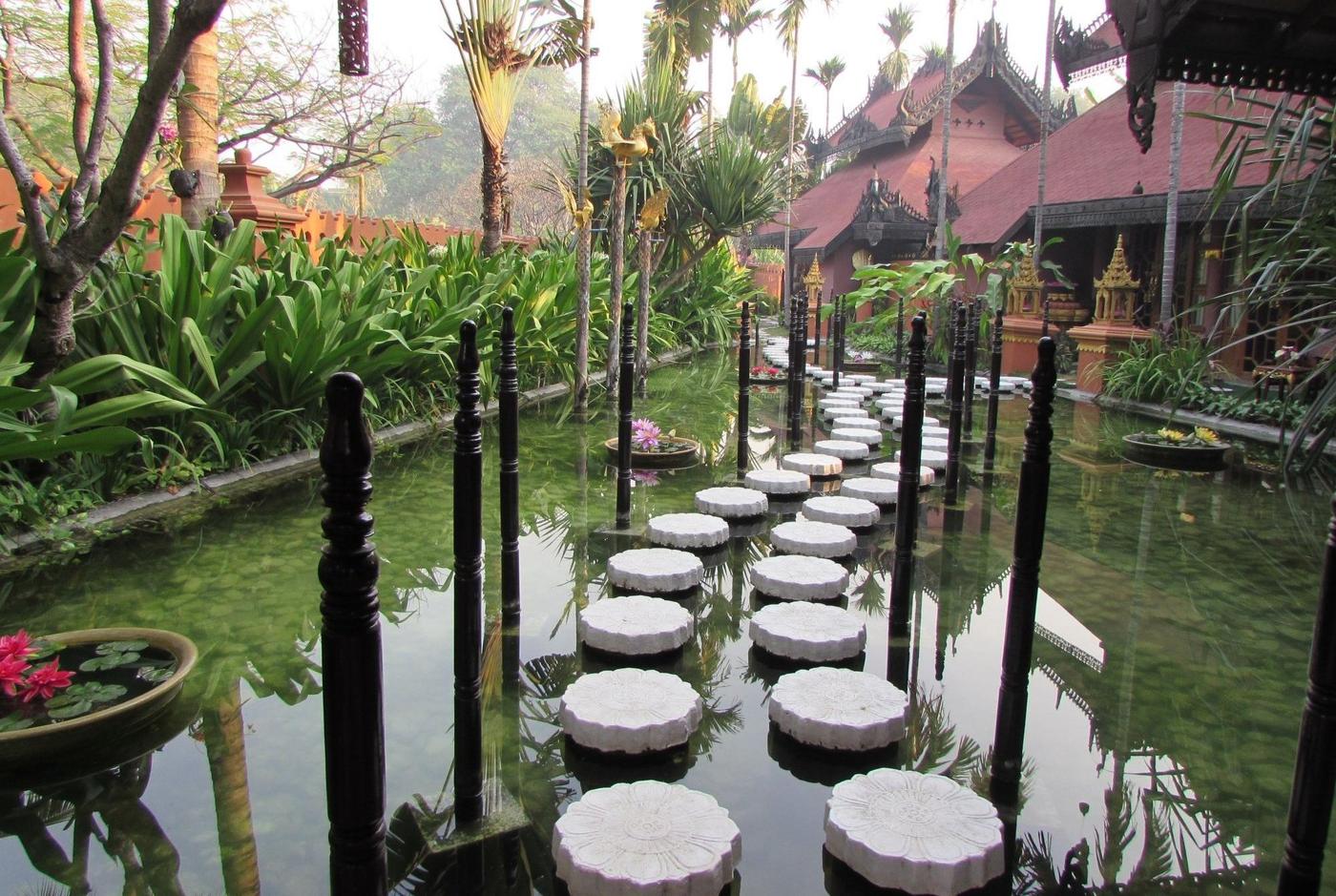 Spa walkway, Mercure Mandalay Hill Resort