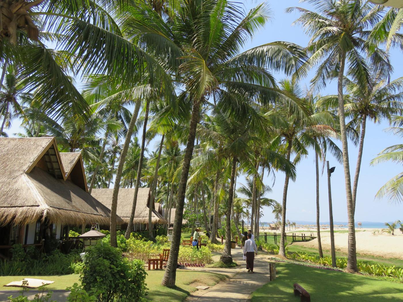 Bungalows, Myanmar Treasure Resort