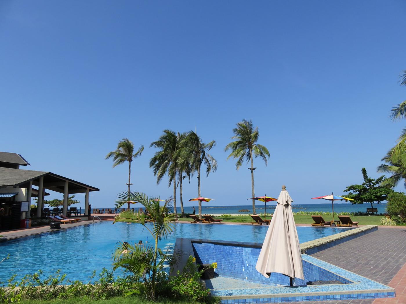 Swimming pool, Bay of Bengal Resort