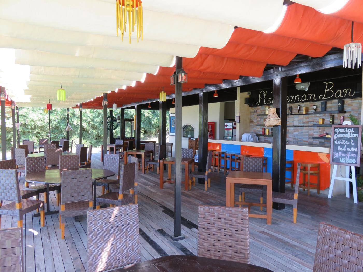 Bar, Bay of Bengal Resort