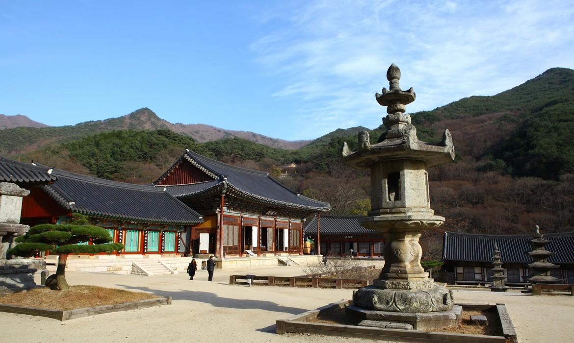 Hwaeomsa Temple