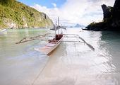 Island-hopping in El Nido