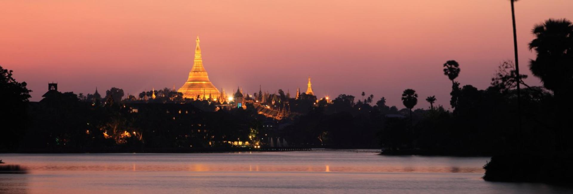 Shwedagon Pagoda, Yangon