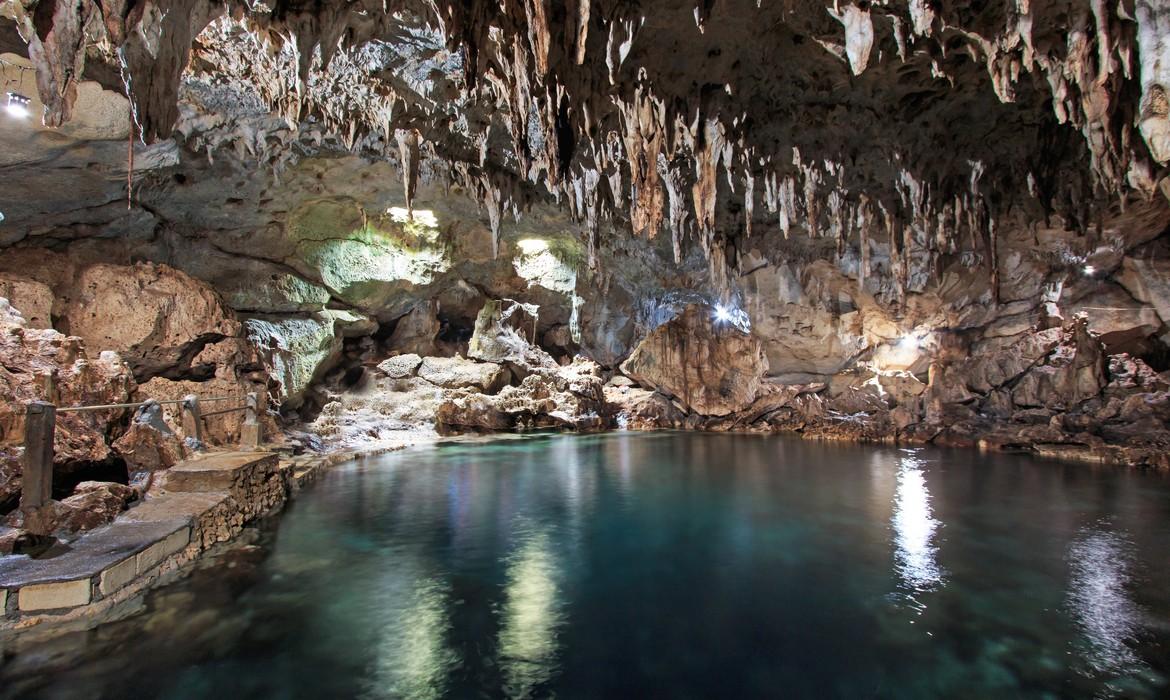 Hinagdanan Cave, Panglao Island
