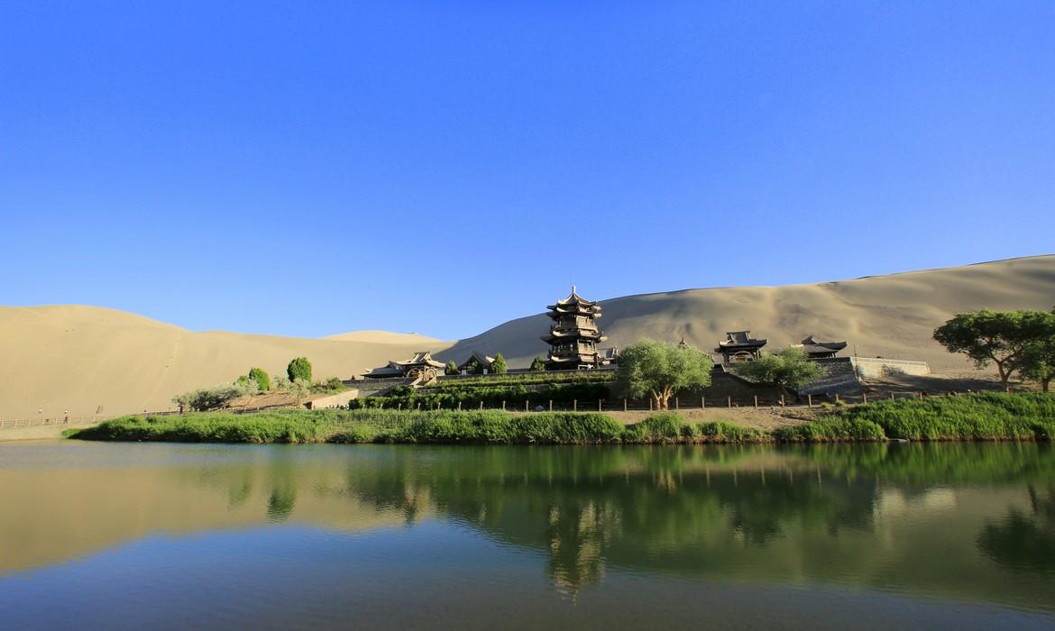 Crescent Lake, Dunhuang