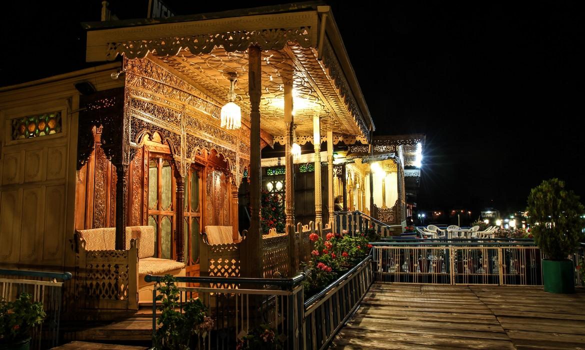 Houseboat porches, Dal Lake