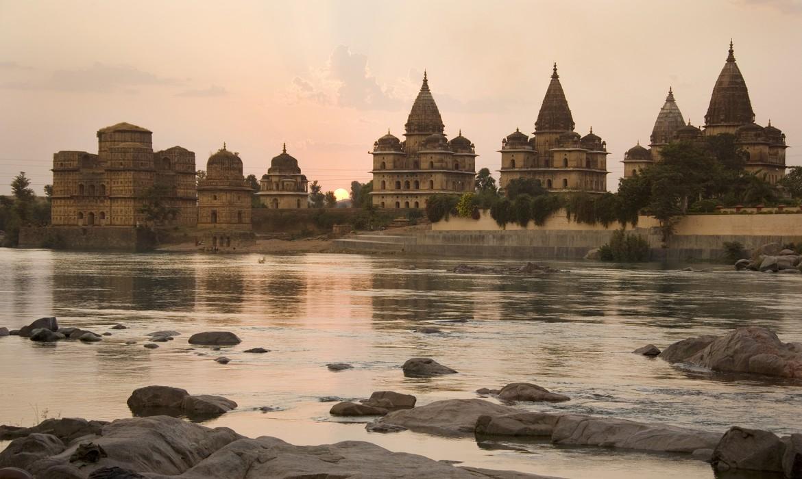 Cenotaphs, Orchha 