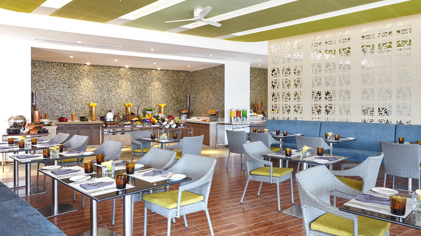 Restaurant, OZO Kandy