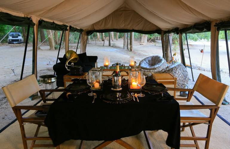 Dining, Leopard Trails Safari Camp