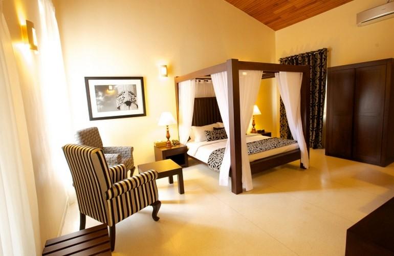 Bedroom, Clove Villa