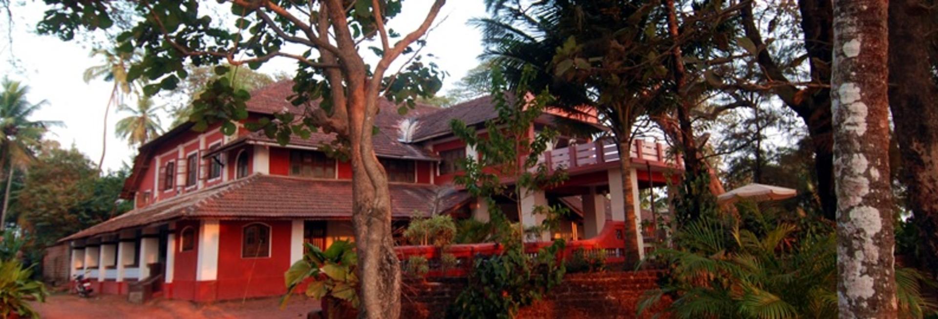 Ayisha Manzil