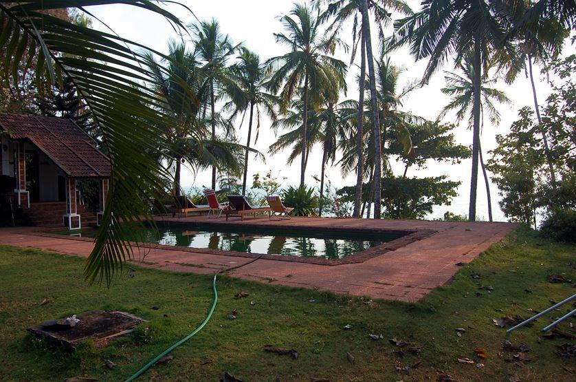 Swimming Pool, Ayisha Manzil