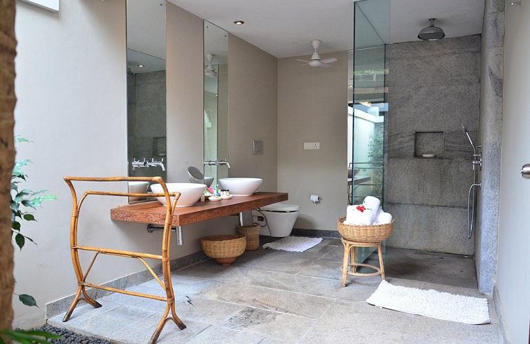 Bathroom, Neeleshwar Hermitage