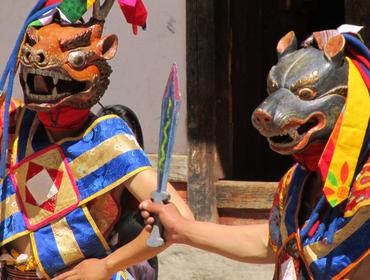 Masked dancers, Gangtey