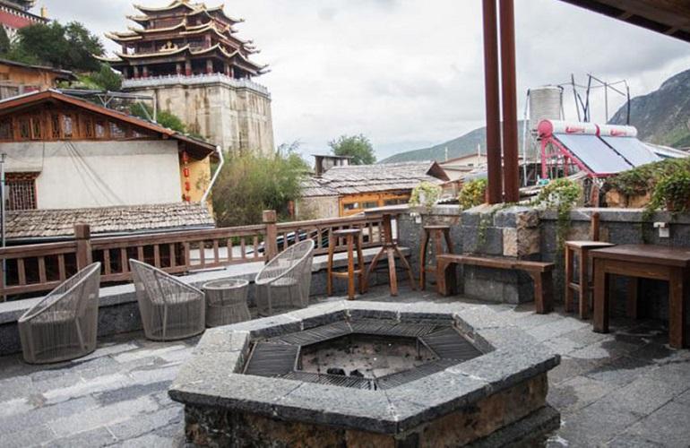 Barbecue Terrace, Arro Khampa Shangrila