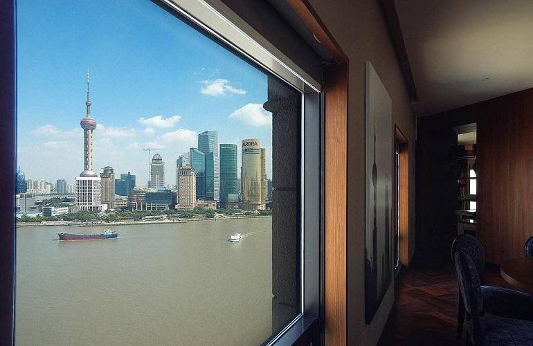 View, Les Suites Orient
