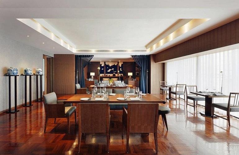 Restaurant, Les Suites Orient