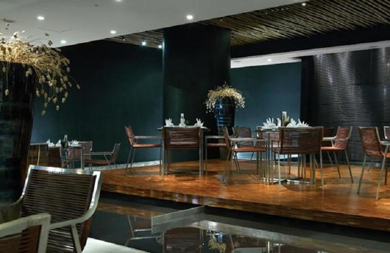 Restaurant, Hotel Maya