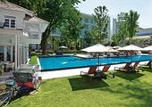 Lone Pine Hotel
