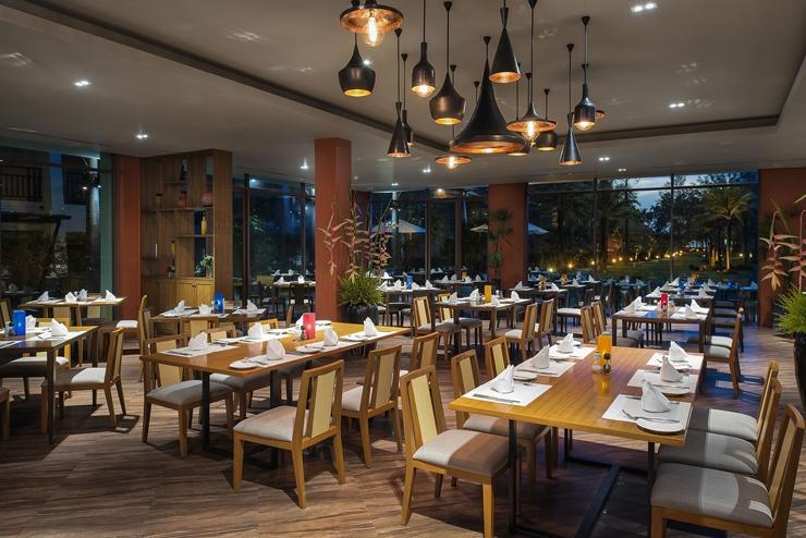 Restaurant, Manathai Khao Lak