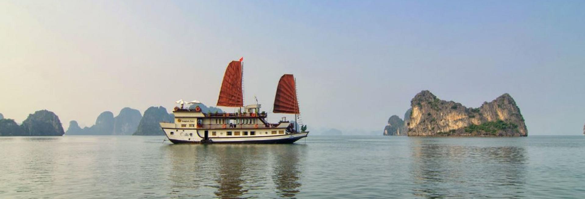Dragon Pearl, Halong Bay