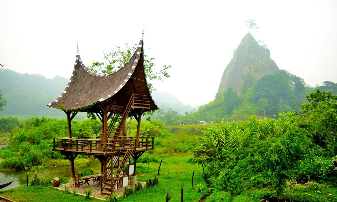 Traditional hut down the canyon, Bukittinggi