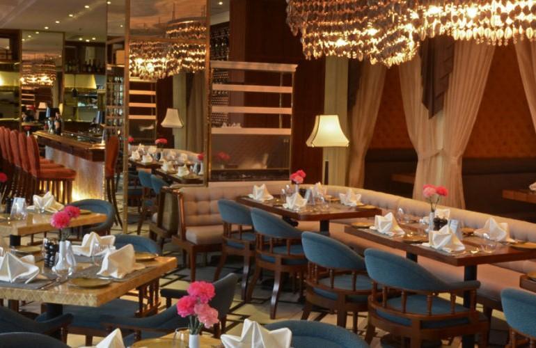 Cowrie Grill, The Manila Hotel
