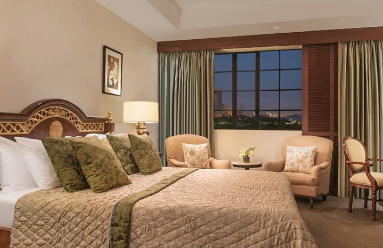 Grand Deluxe Room, The Manila Hotel