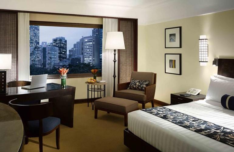 Club Deluxe Room, The Peninsula Manila