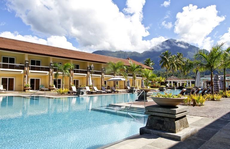 Swimming pool, Sheridan Beach Resort & Spa