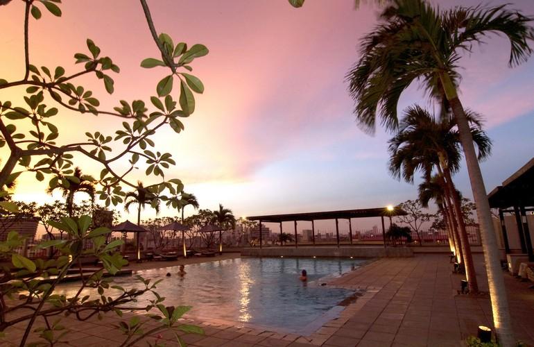 Swimming pool, Alila Jakarta