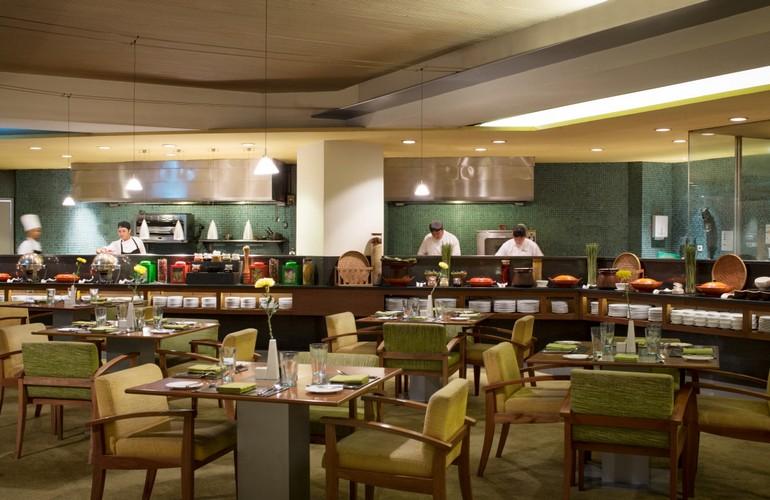 Buzz Restaurant, Alila Jakarta