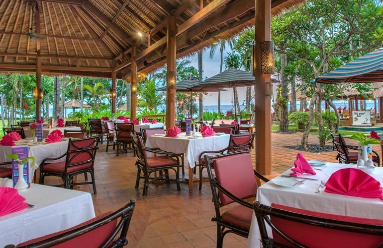 Kayangan Restaurant, Holiday Resort Lombok