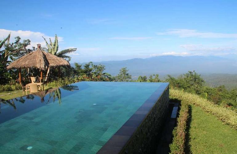 Swimming pool, Munduk Moding Plantation