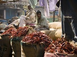 Busy market in Mumbai, India