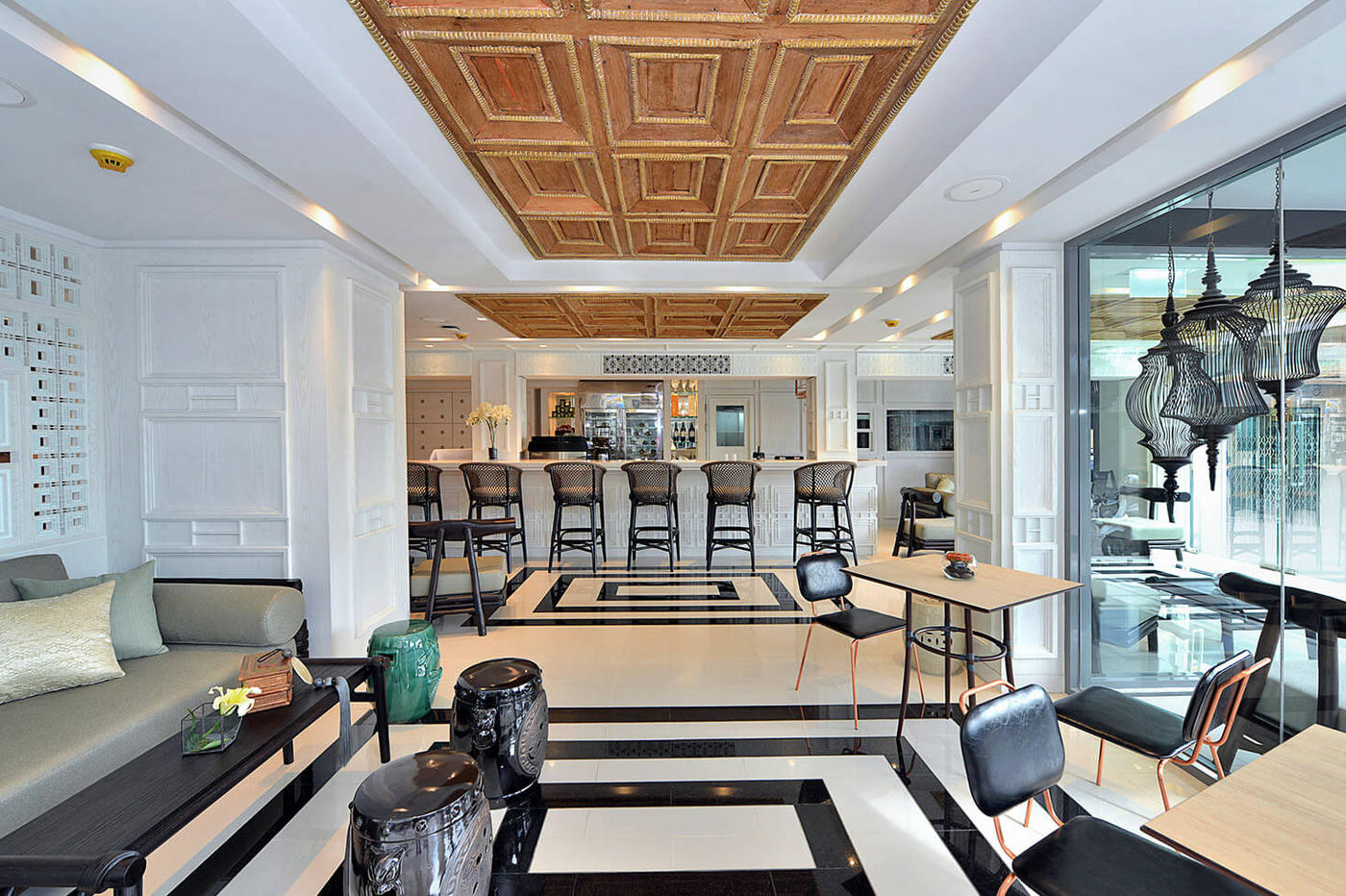 Lobby, Riva Arun