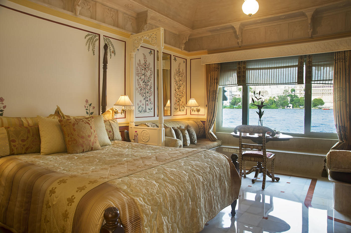Luxury Room, Taj Lake Palace