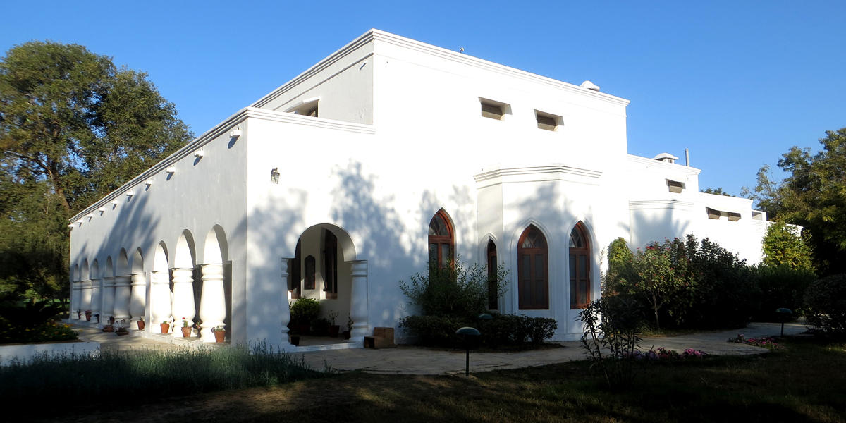 Exterior, Shahpura Bagh