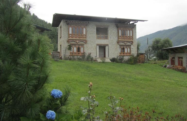 Exterior, Gongkhar Guest House