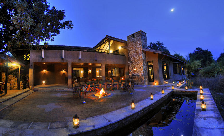 Exterior at dusk, King's Lodge